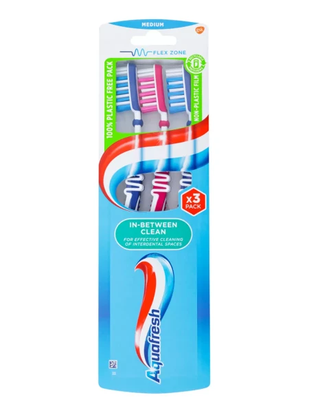 Aquafresh Зубная щетка In-Between Clean 3 шт уп БХ4031095